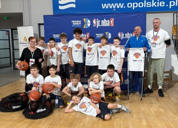 powiększ zdjęcie: We support young basketball talents